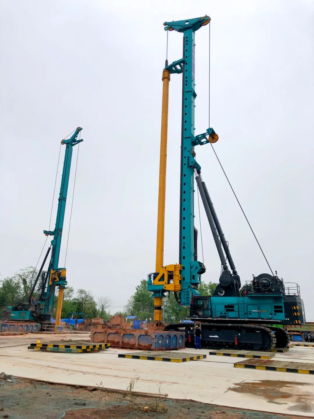 再坑装硬骨头”！bti体育智能“超等桩备”助建燕矶长江大桥