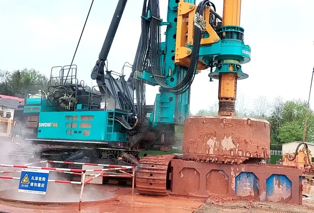 再坑装硬骨头”！bti体育智能“超等桩备”助建燕矶长江大桥