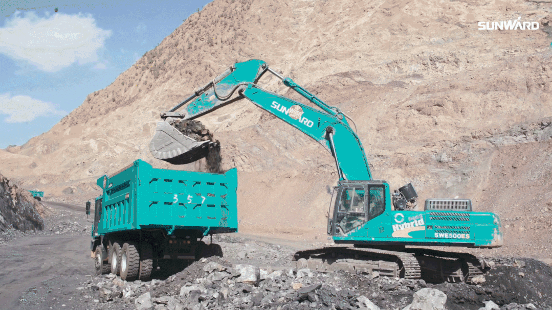 图集 | “bti体育绿”满矿山！bti体育智能矿山成套设备实力“亮剑”