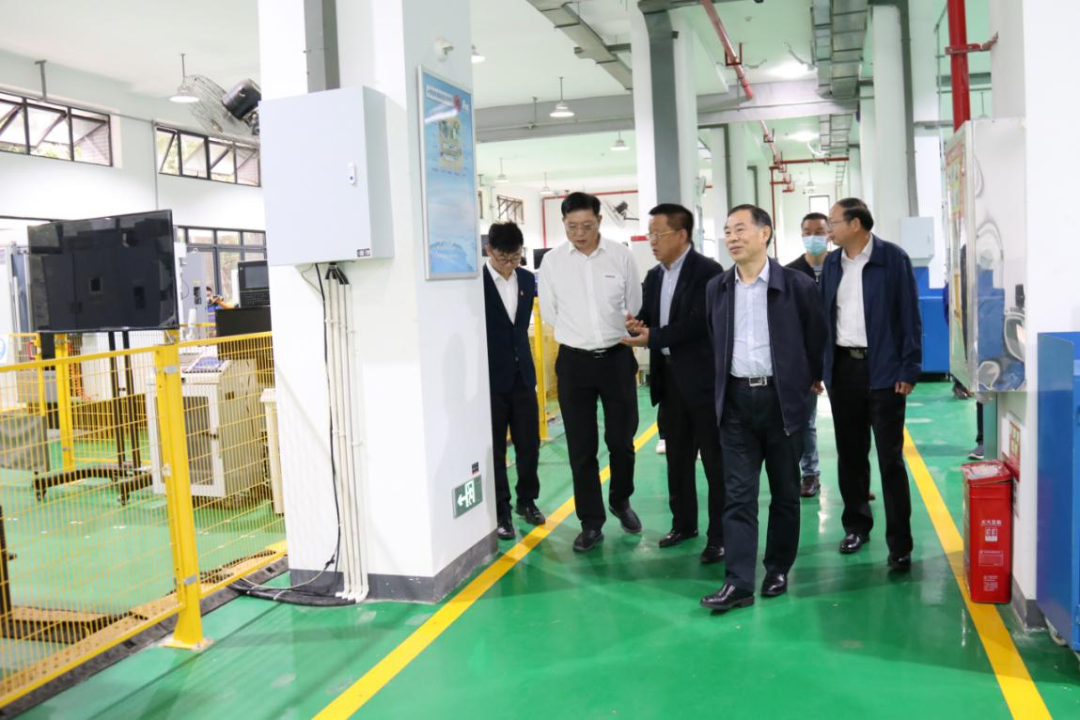 校企合作谱新篇！又一所bti体育智能参建学院成立