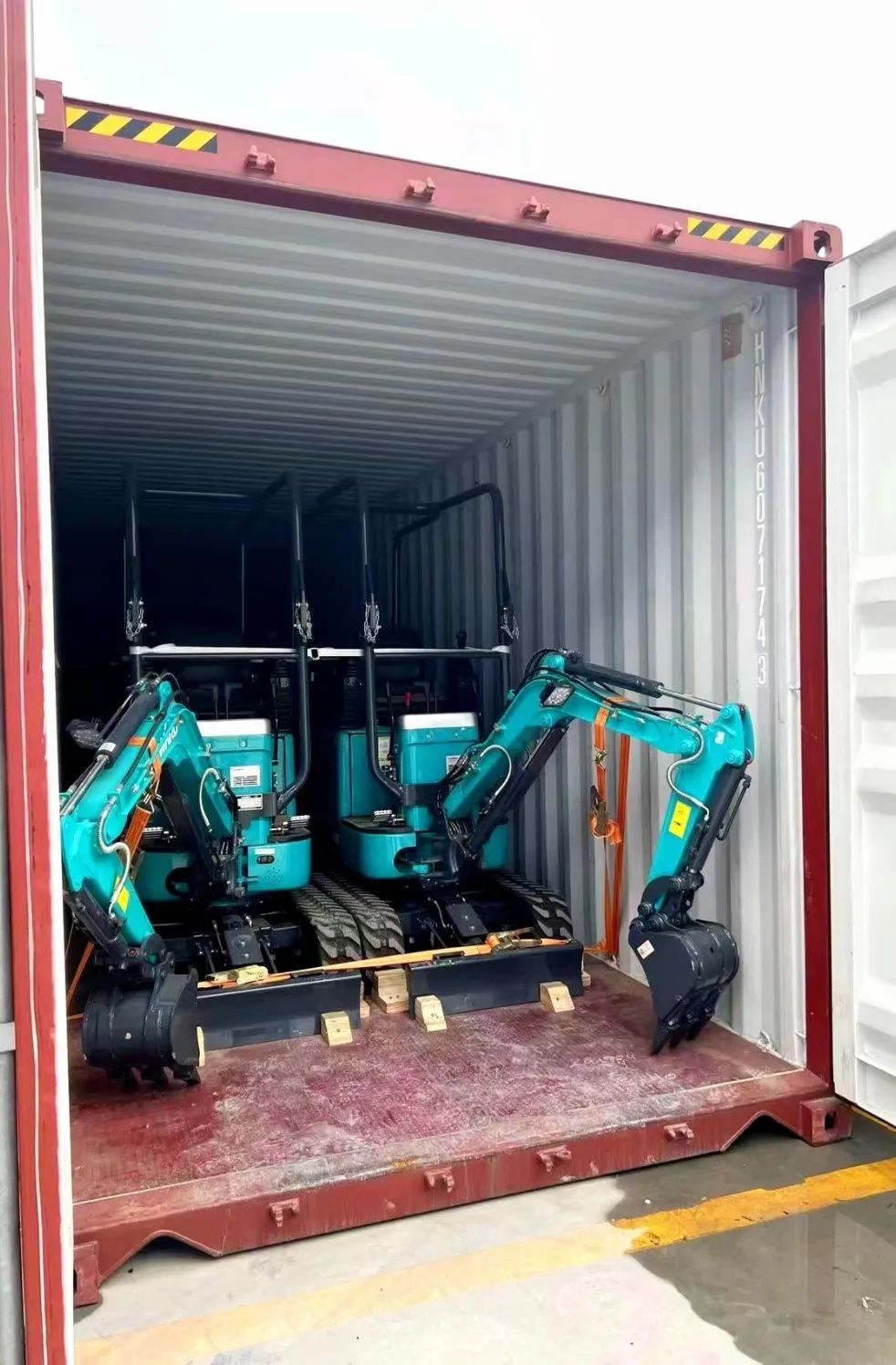 持续进军国际市。≈信钒嗔校ǔど常゜ti体育智能专列成功首发