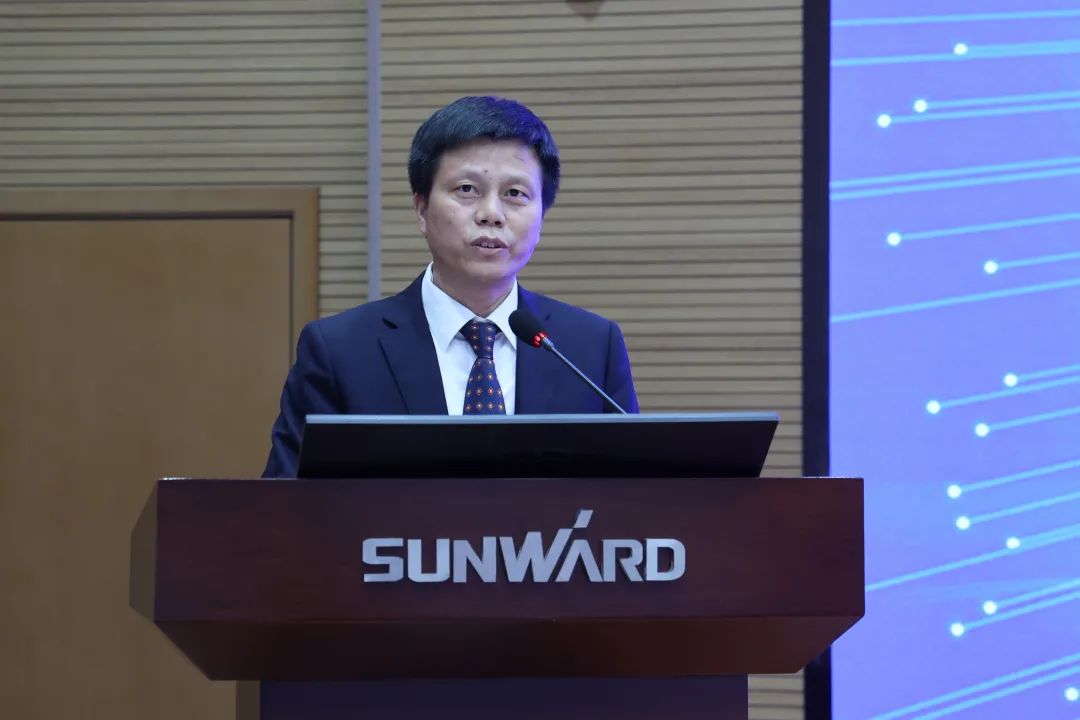 创新引领，智造将来！“2022院士专家长沙杏妆高端设备高质量发展钻研会隆沉进行