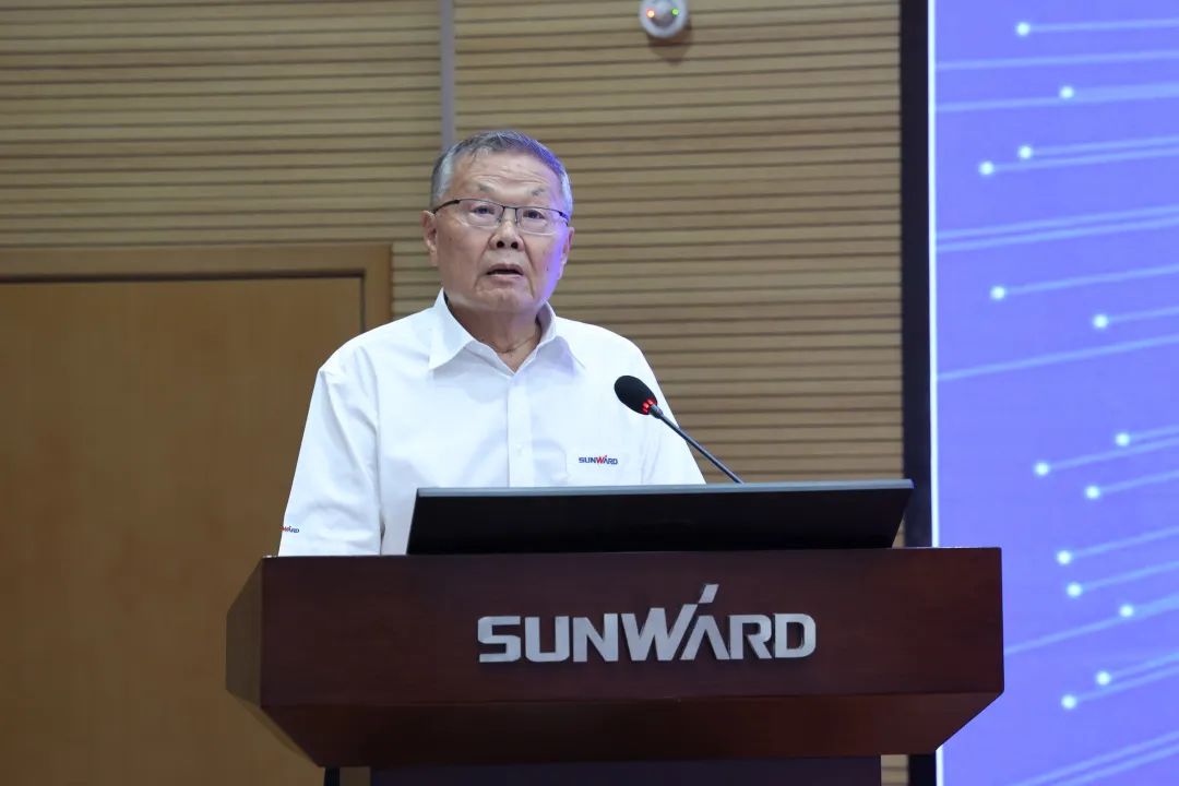 创新引领，智造将来！“2022院士专家长沙杏妆高端设备高质量发展钻研会隆沉进行