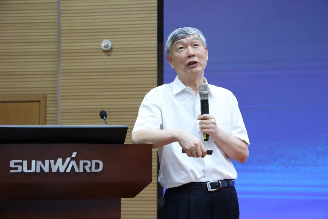 创新引领，智造将来！“2022院士专家长沙杏妆高端设备高质量发展钻研会隆沉进行