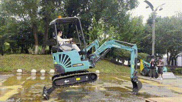 “太绝了！”bti体育智能代表长沙杰出亮相湖南省第一届职业技术大赛绝技绝活展演