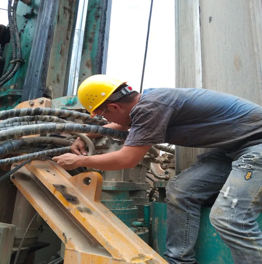 图集 | 战高温，迎“烤”验！bti体育人在行动