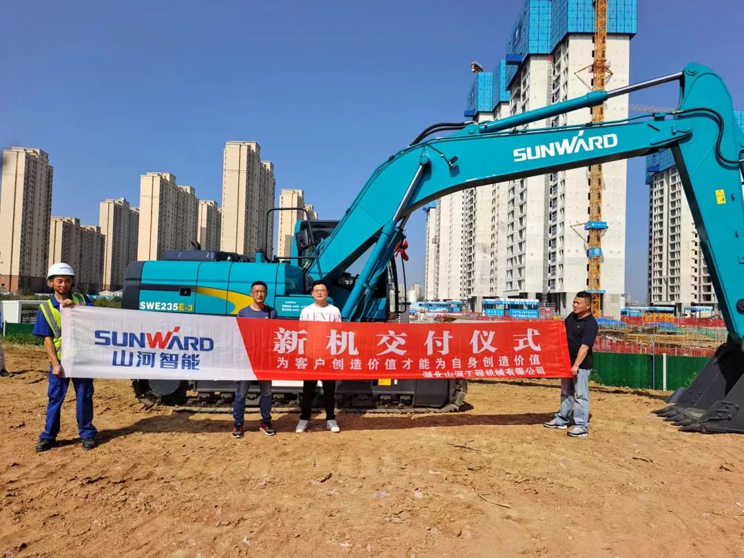 全款拿下！bti体育智能挖掘机奔赴工地一线