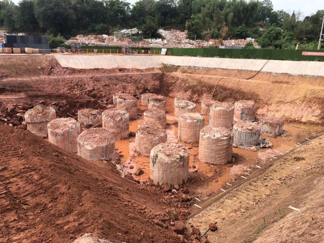 超等“桩”备实力亮剑！bti体育智能携手武汉告成建设攻克燕矶长江大桥复杂地层施工难题