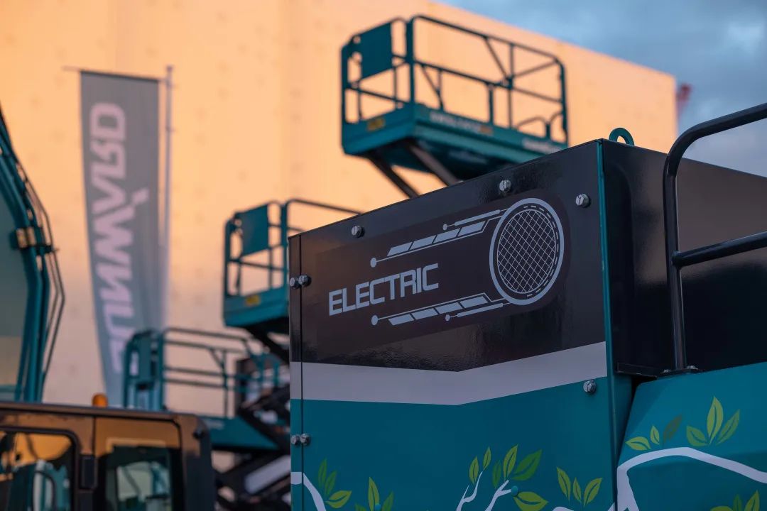 Bauma 2022 | 一组火热现场图带您沉温bti体育智能德国宝马展之旅