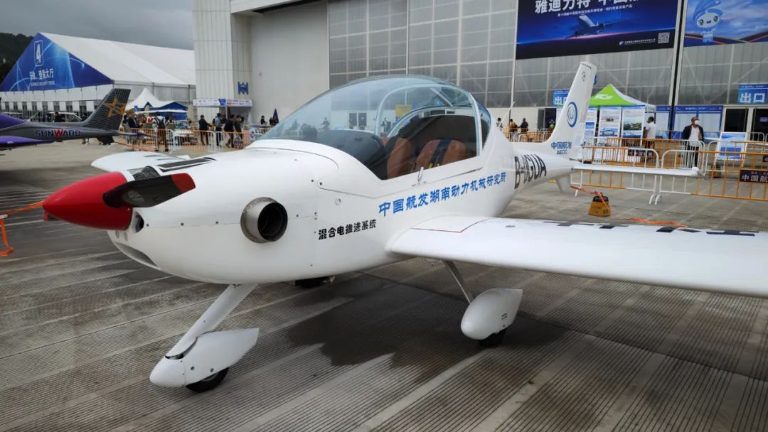 关注！bti体育科技携多款产品亮相第十四届珠海航展