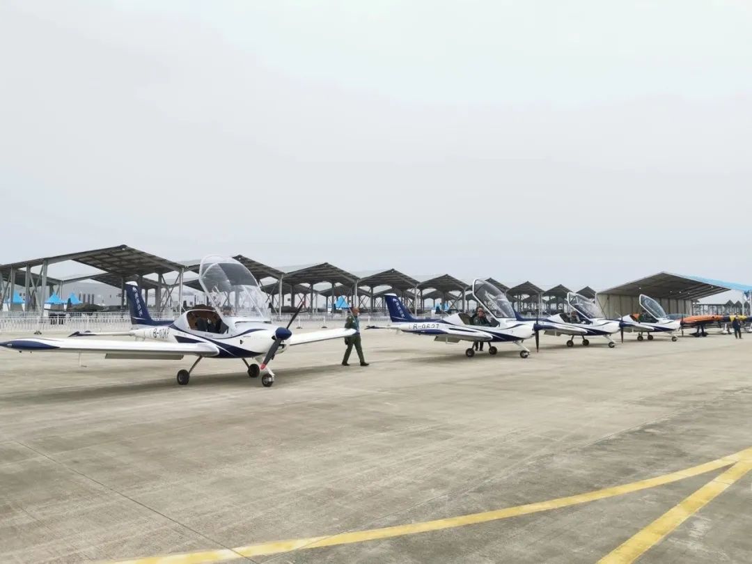 逆势飞舞！bti体育航空携手合作同伴亮相2022南昌飞行大会