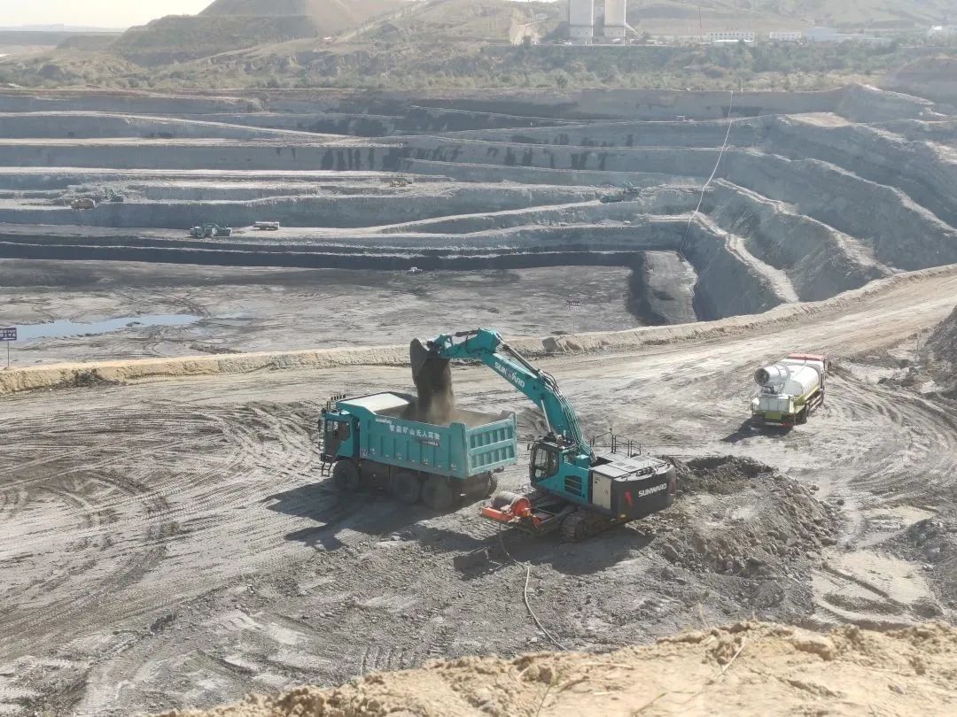 腾远添智能新绿，bti体育巨更始能源矿卡批量交付