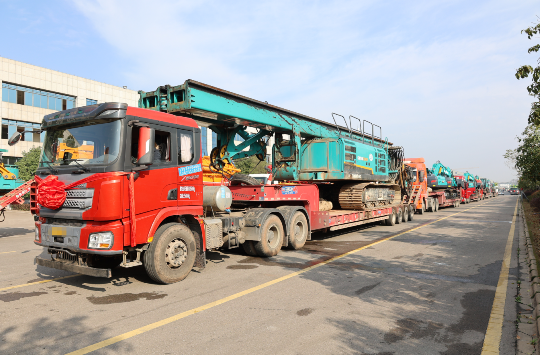 乘着自贸区鼎新的东风，bti体育智能二手工程机械扬帆出海