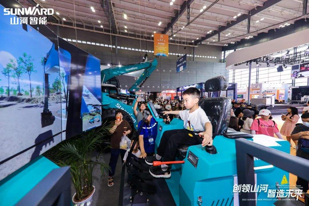 2023 CICEE | 全球工程机械盛会美满闭幕！bti体育智能交出闪亮答卷
