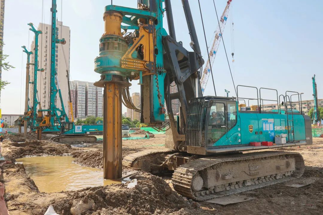 闪灼首都！bti体育智能旋挖钻机集群助力民生工程