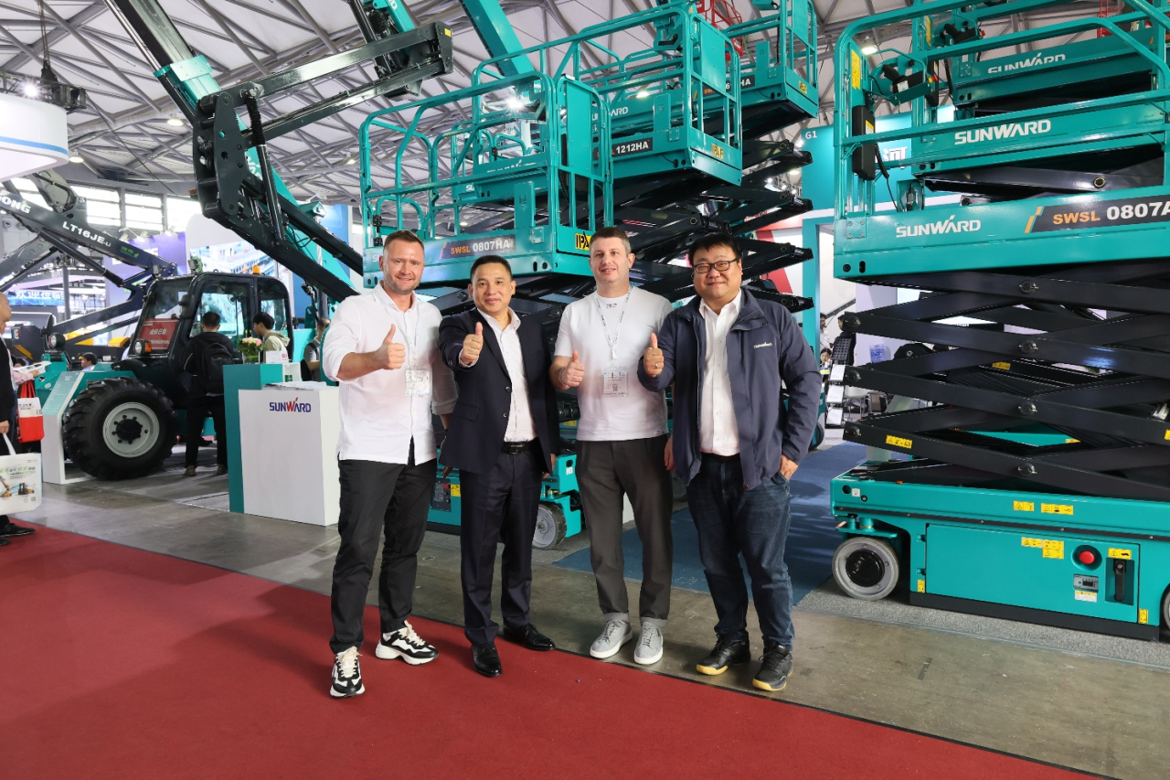 精品出击，闪灼魔都！bti体育智能全系列高空机械亮相2023亚洲国际高空展