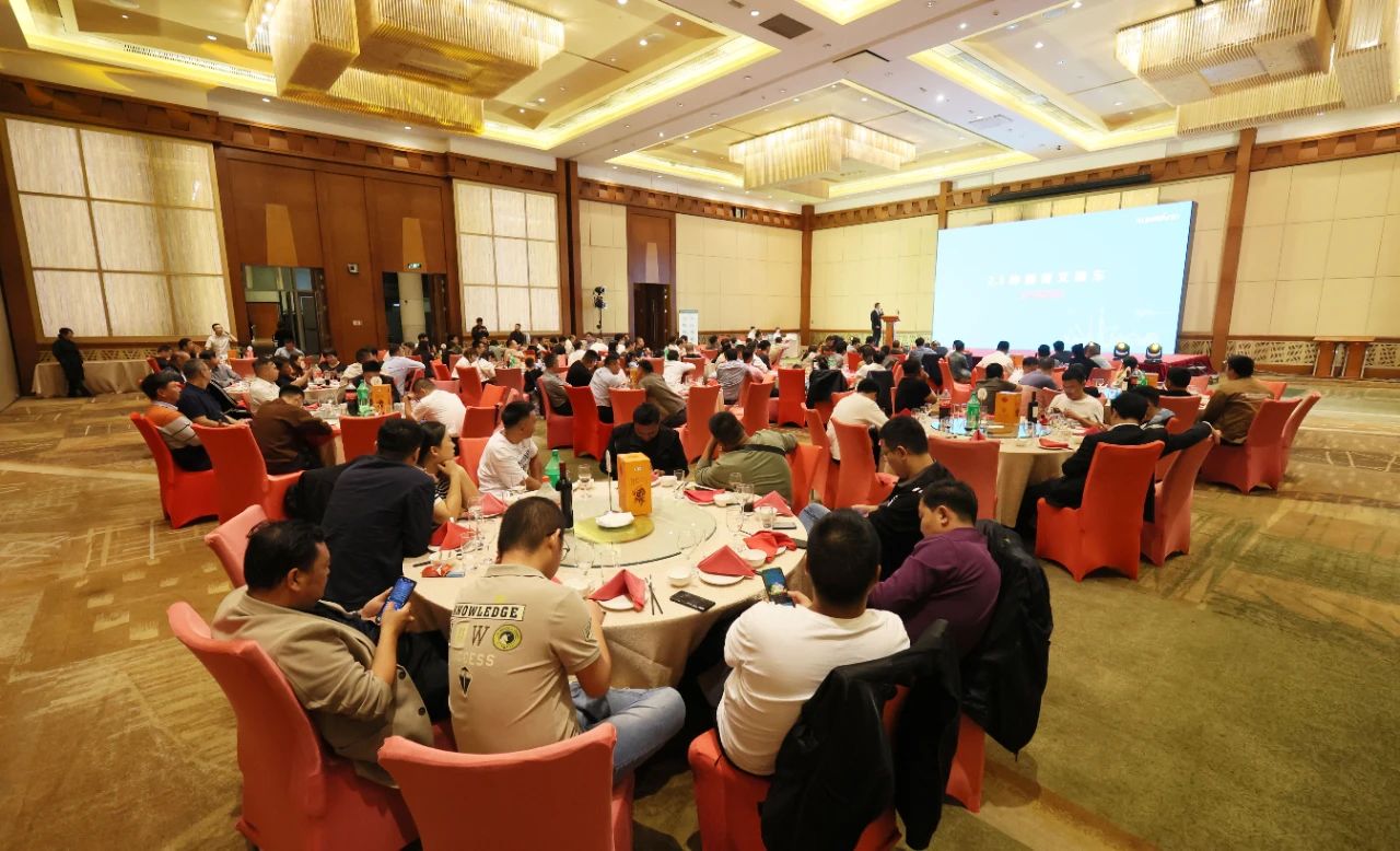 精品出击，闪灼魔都！bti体育智能全系列高空机械亮相2023亚洲国际高空展