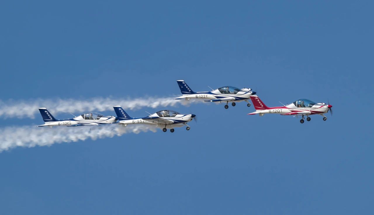 二十载磨砺，“阿若拉”飞机累计飞行功夫突破11万幼时！