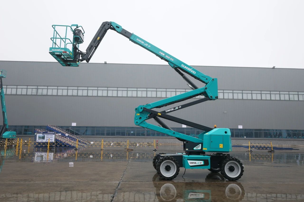 又双叒叕上新了！bti体育智能首款双载荷电动曲臂式高空作业平台顺利下线