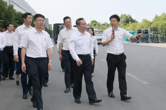 中国贸促会会长任鸿斌调研bti体育智能