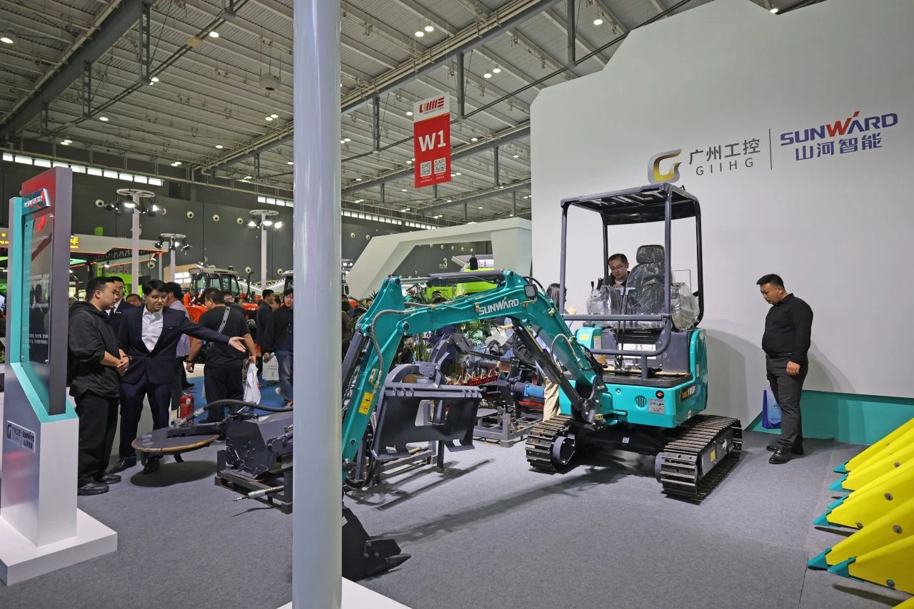 聚焦智能化、无人化！bti体育智能携多款产品亮相2024中国国际农业机械展