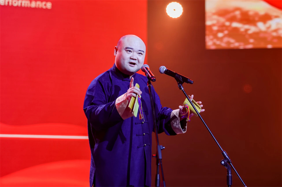 创新引领价值 梦想成就将来——庆祝bti体育智能成立25周年赞美大会暨文艺晚会隆沉进行