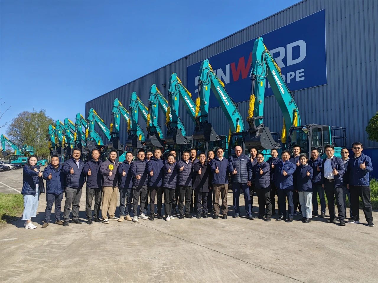 bti体育智能董事长付向东带队赴欧洲子公司调查调研