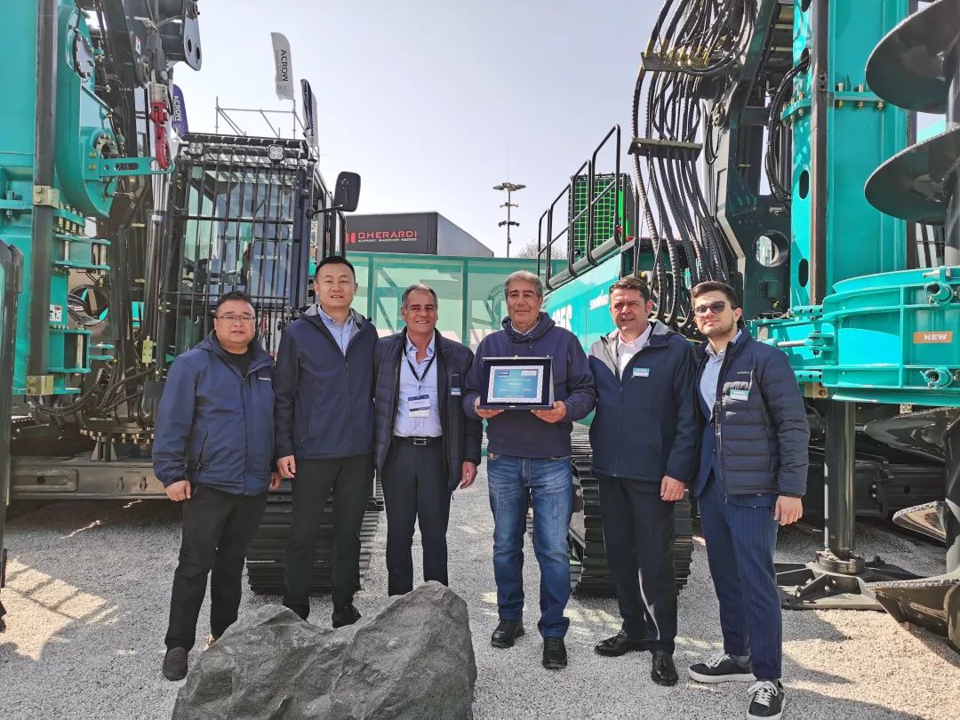 Bauma 2025 | 高端定造！bti体育智能Pro系列旋挖钻机燃爆全场