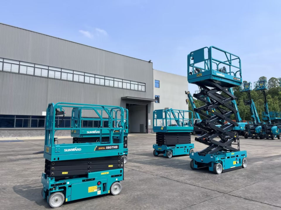 bti体育智能电动液驱剪叉系列产品全面升级，为客户创造更大价值