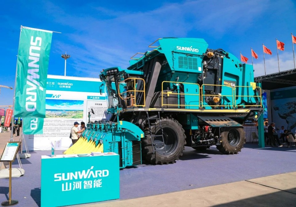 bti体育智能亮相2025新疆国际农业机械展览会