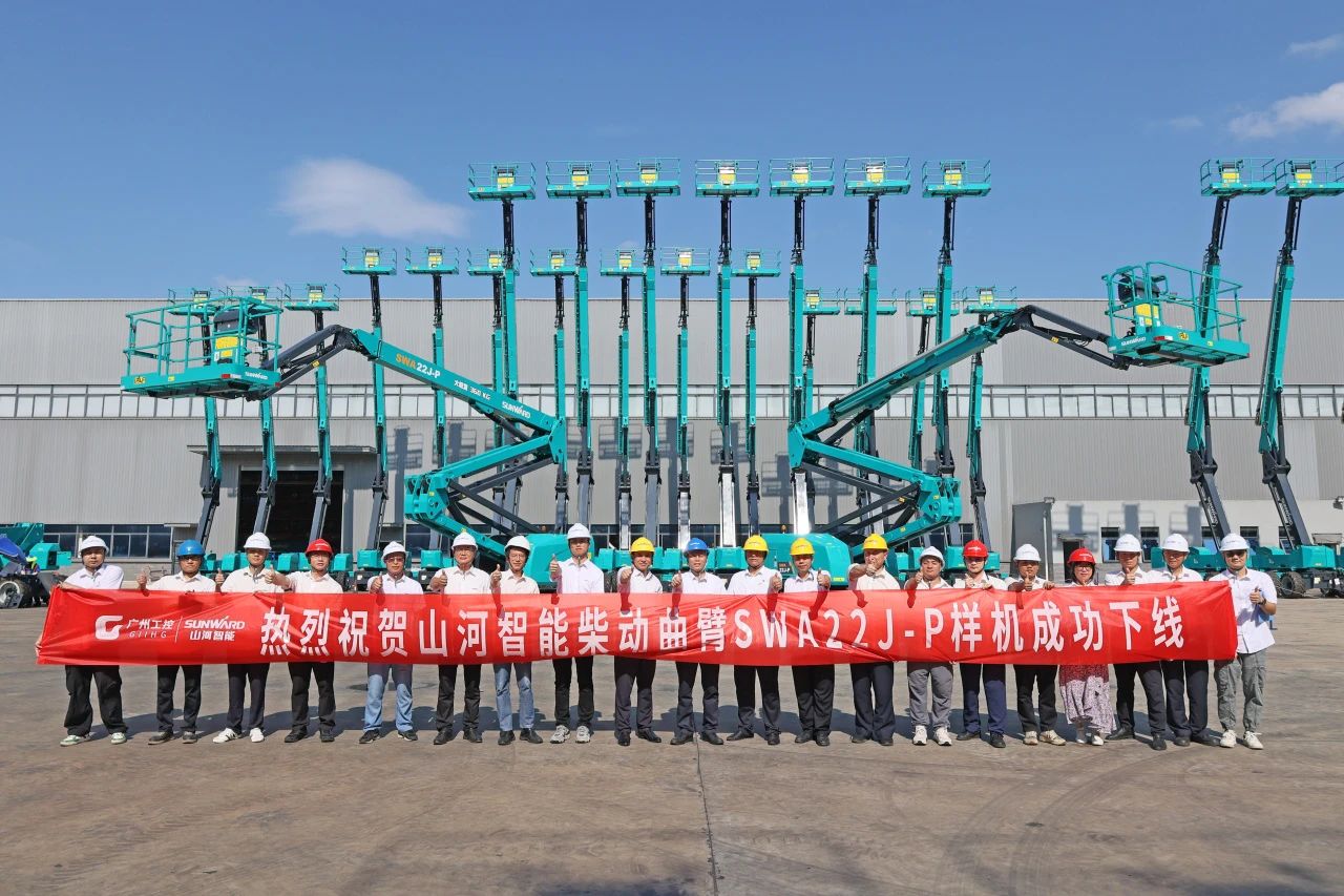 技术新标杆！bti体育智能SWA22J-P柴动曲臂式高空作业平台下线！