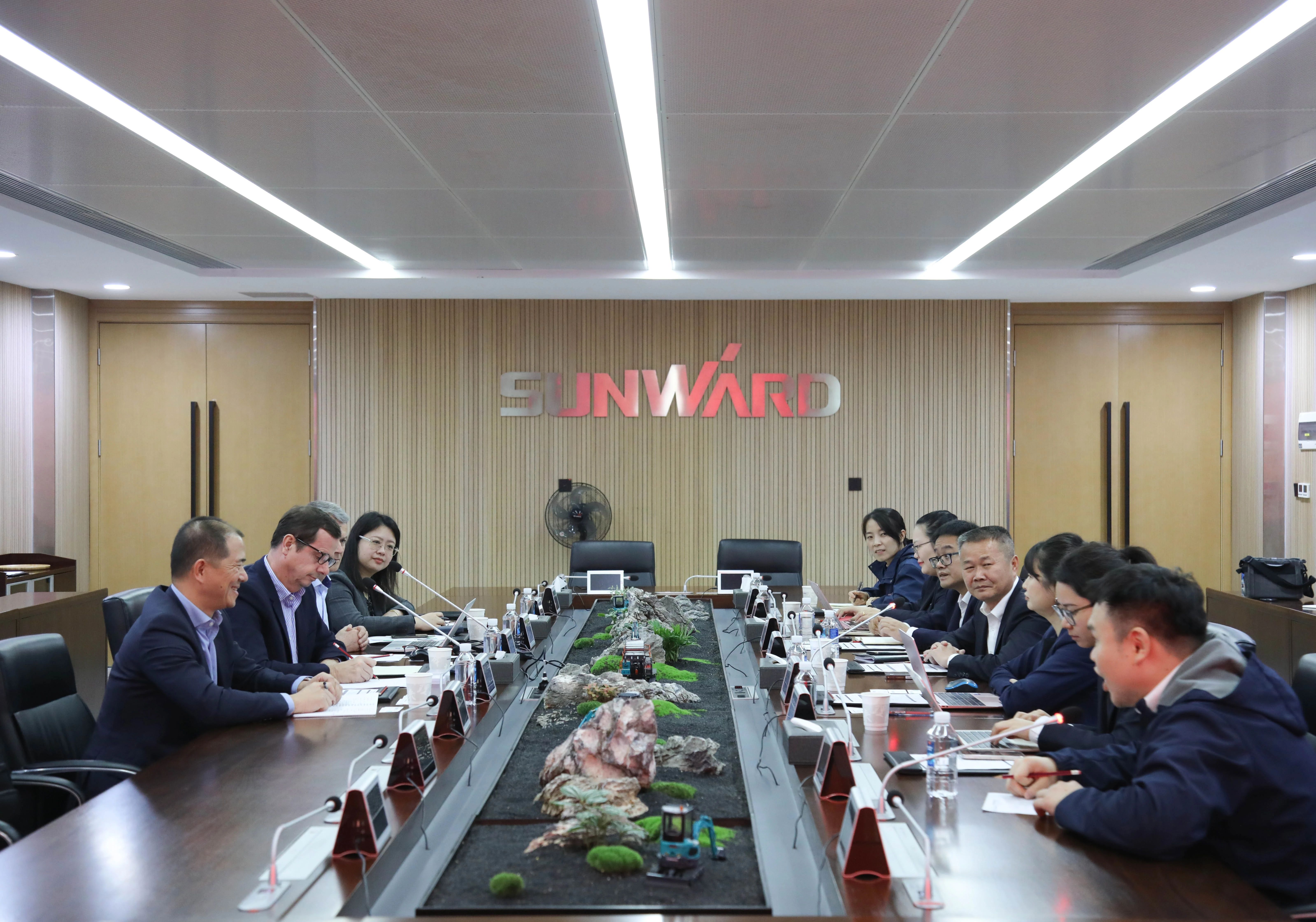 法巴租赁集团到访bti体育智能，共拓合作新篇章