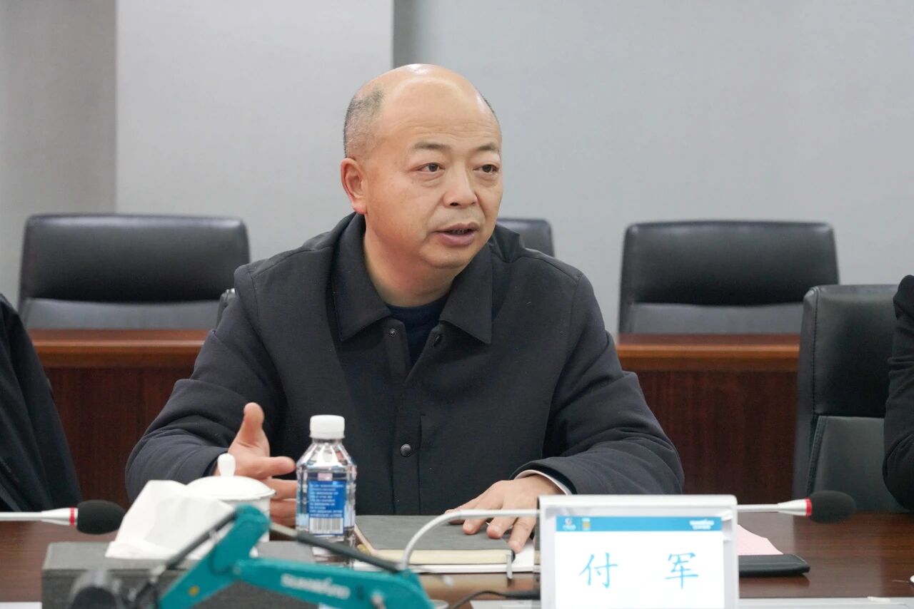 数智化现场混字油火药车下线！bti体育智能与易普力携手共筑智能矿山新篇章