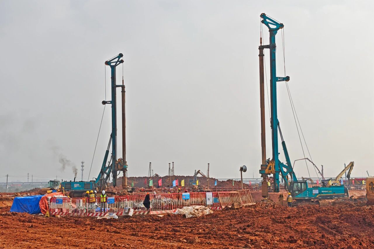 刷新“进度条”、构筑新地标！bti体育智能旋挖集群助力长沙奥体中心建设